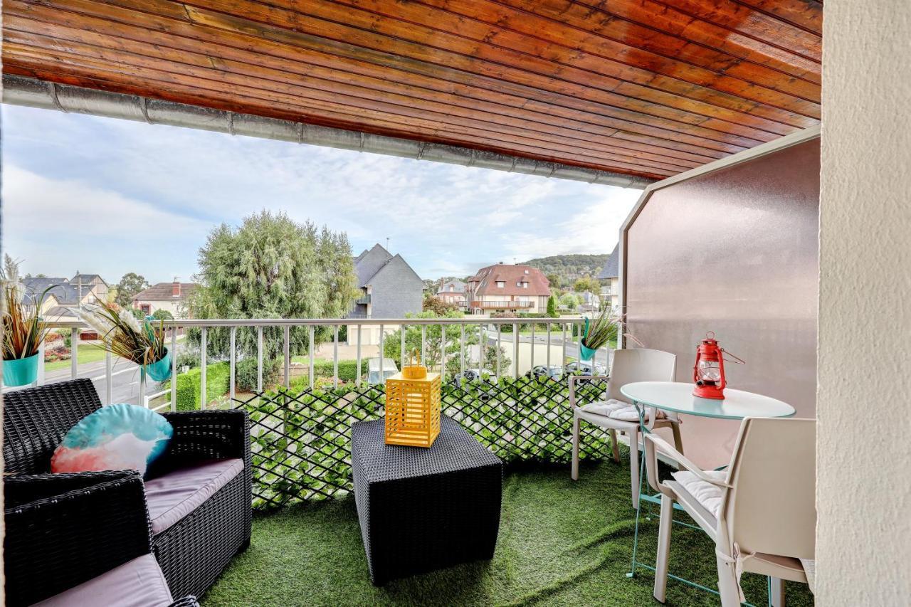 Apartamento Magnifique appart avec terrasse équipée et wifi gratuit Houlgate Exterior foto